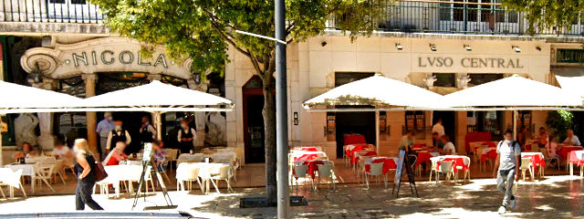Café Nicola, um dos points atuais do Rossio, Baixa de Lisboa, Santa Maria Maior, Lisboa &copy; Google Earth Pro