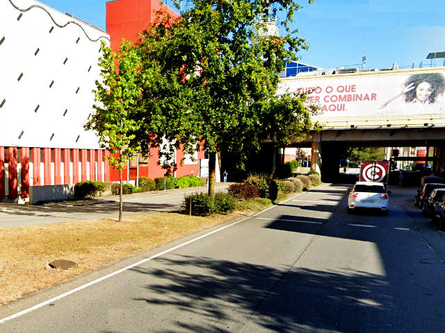 Shopping Gaia, Vila Nova de Gaia, Distrito do Porto, Norte de Portugal &copy; Google Earth Pro