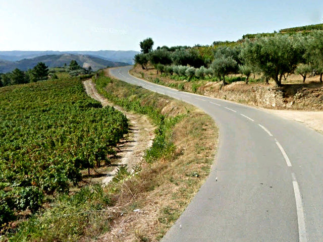 Viajando por Vila Real &copy;  Google Earth Pro