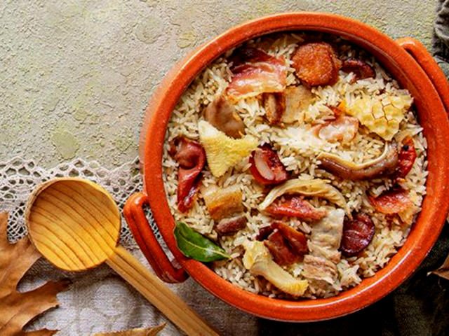 Dobrada à Moda da Covilhã, delicioso petisco da Beira Interior, Centro de Portugal &copy; / Pingo Doce, ilustração