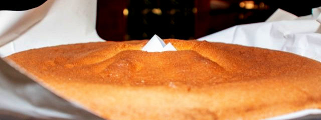 O famoso Pão-de-ló de Margaride, Felgueiras, no Sousa, Distrito do Porto, Douro Litoral (Região Norte) &copy;  / VisitFelgueiras, ilustração