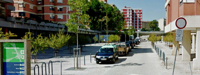 Rua Luiz Pacheco, Bairro das Amendoeiras, Freguesia de Marvila, Lisboa &copy; Google Earth Pro