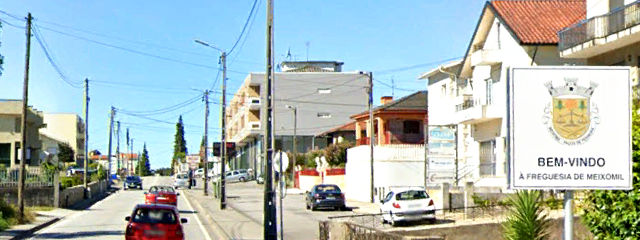 Streets in the parish of Meixomil in Paços de Ferreira, in the Sousa Valley, Porto District, Douro Litoral (Northern Region) &copy; Google Earth Pro