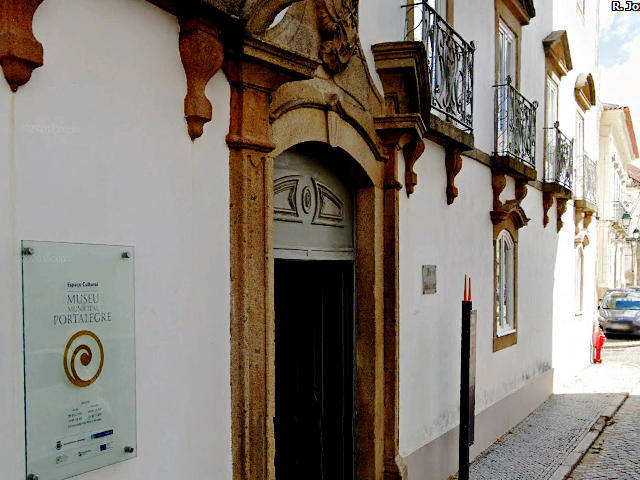 Museu de Portalegre, Centro de Portalegre, Alto Alentejo &copy; Google Earth Pro