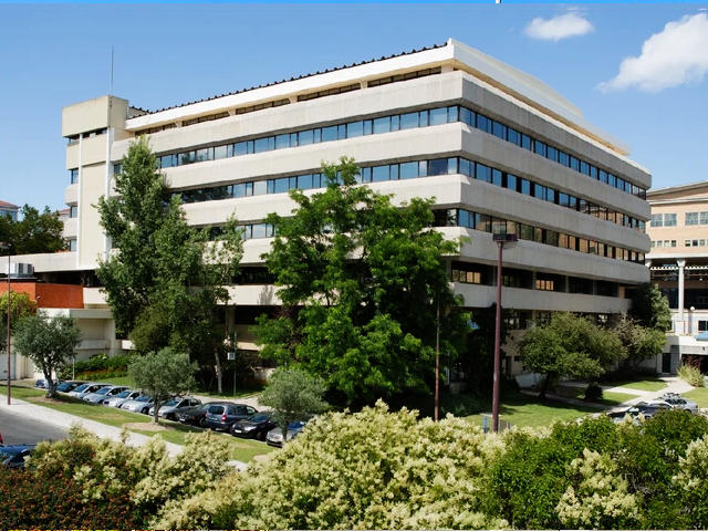 Vista da Universidade Católica Portuguesa &copy; RTP, ilustração